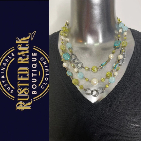 🛍️3/$40 Aqua and Yellow  Acrylic Necklace - Picture 1 of 3